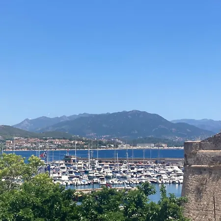 아파트 Spacieux Confort Cite Imperiale *