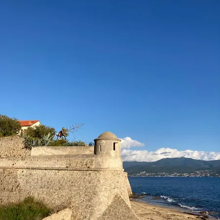 Spacieux Confort Cite Imperiale Ajaccio (Corsica)