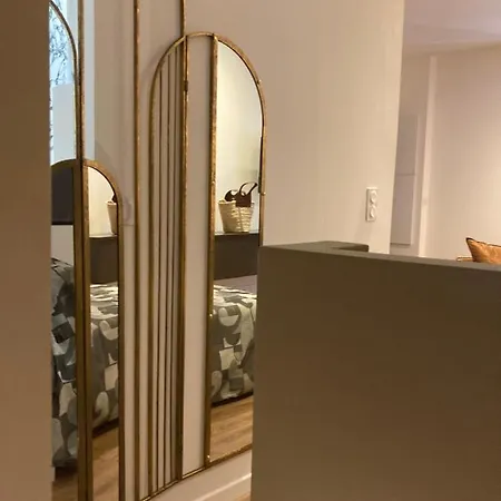 Lägenhet Spacieux Confort Cite Imperiale *