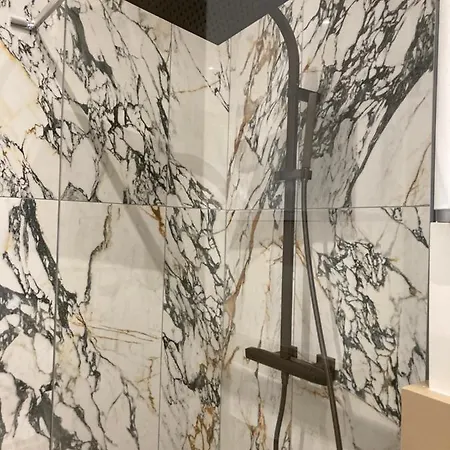 Appartement Spacieux Confort Cite Imperiale