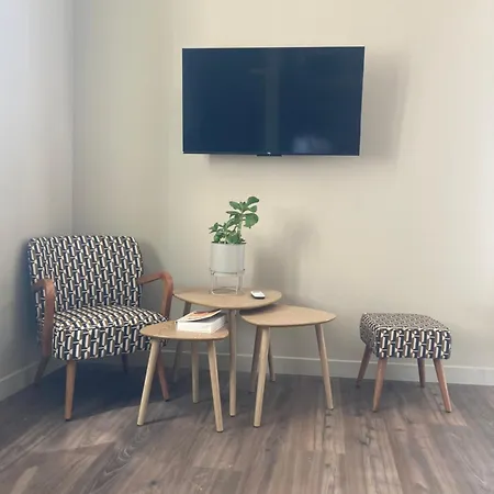 Spacieux Confort Cite Imperiale Lägenhet